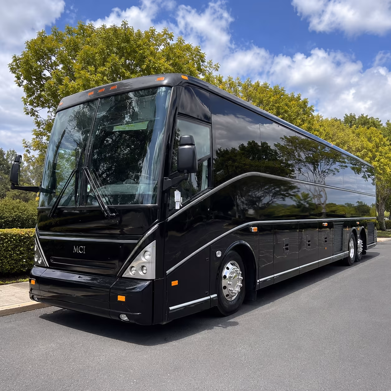 springhillcharterbuscompany com puts wedding shuttle service in spring hill right at your fingertips