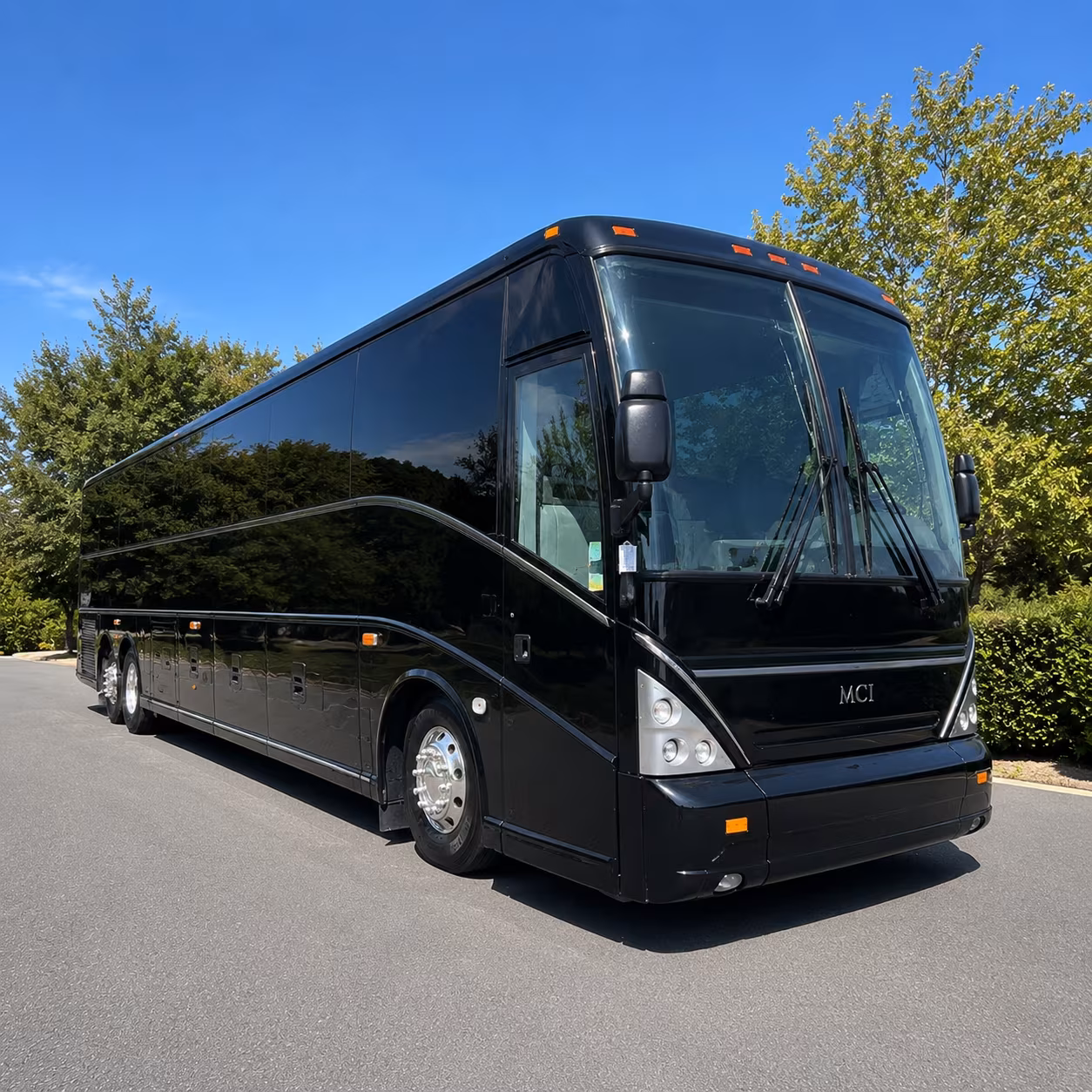 we make it easy to compare every bus type available for spring hill prom groups